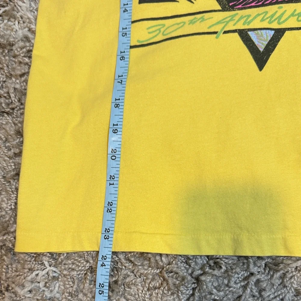 DayDreamer Yellow Graphic Beach Boys Tour T-Shirt size Small